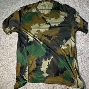 Nike pro Men's Camouflage Performance Shirt
